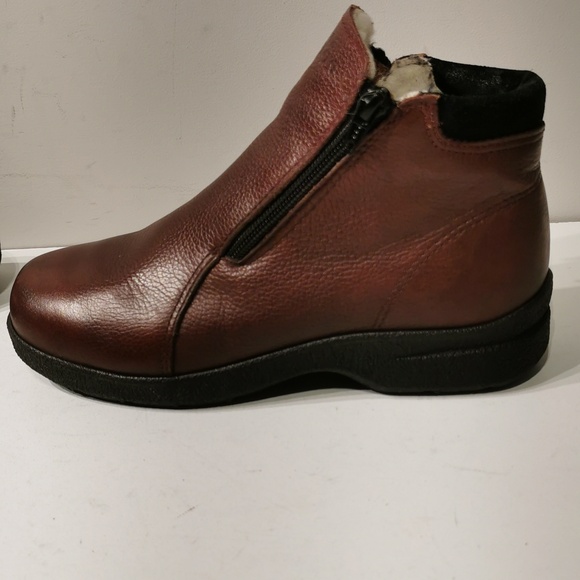 Saute Mouton Women's Zip Leather Ankle Boots - Picture 3 of 9